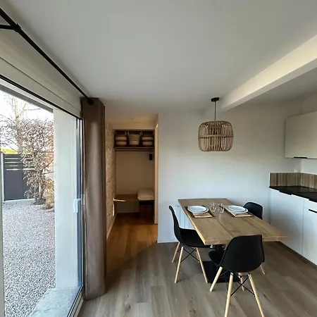 La Petite Maison Et Jardin Apartman